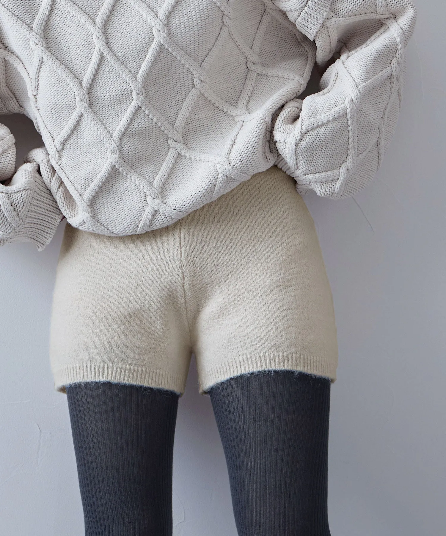 Mohair touch knit shorts