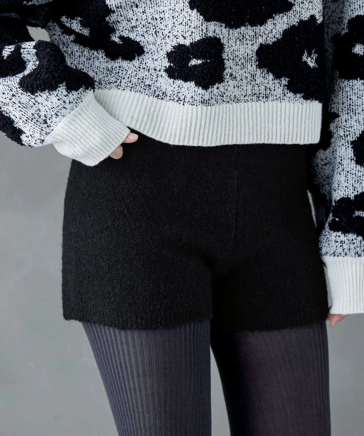 Mohair touch knit shorts