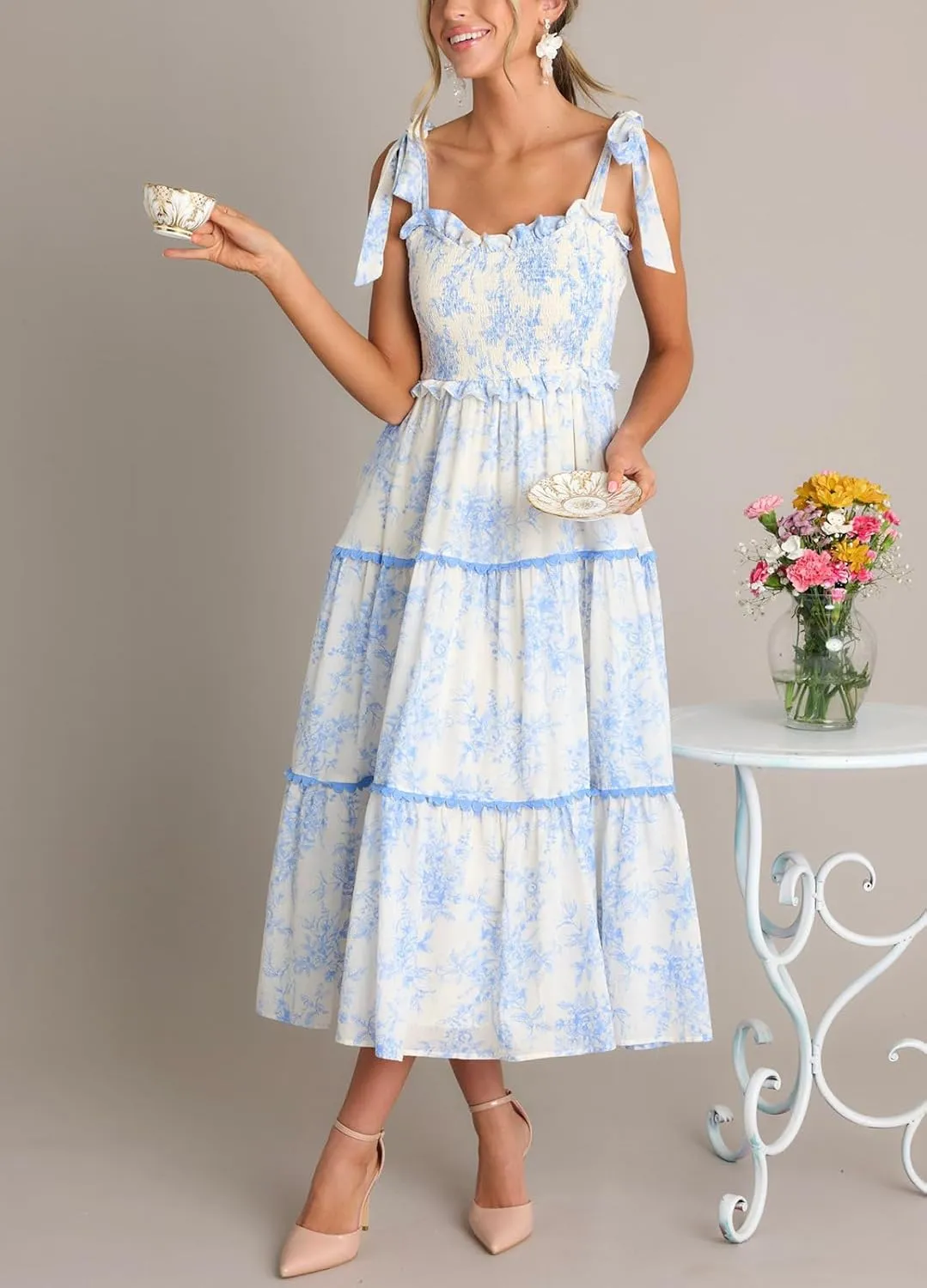 Summer Boho Tie Shoulder Dress for Women 2025 Y2k Sleeveless Floral Smocked Tiered Flowy Maxi Dress Beach Sundress
