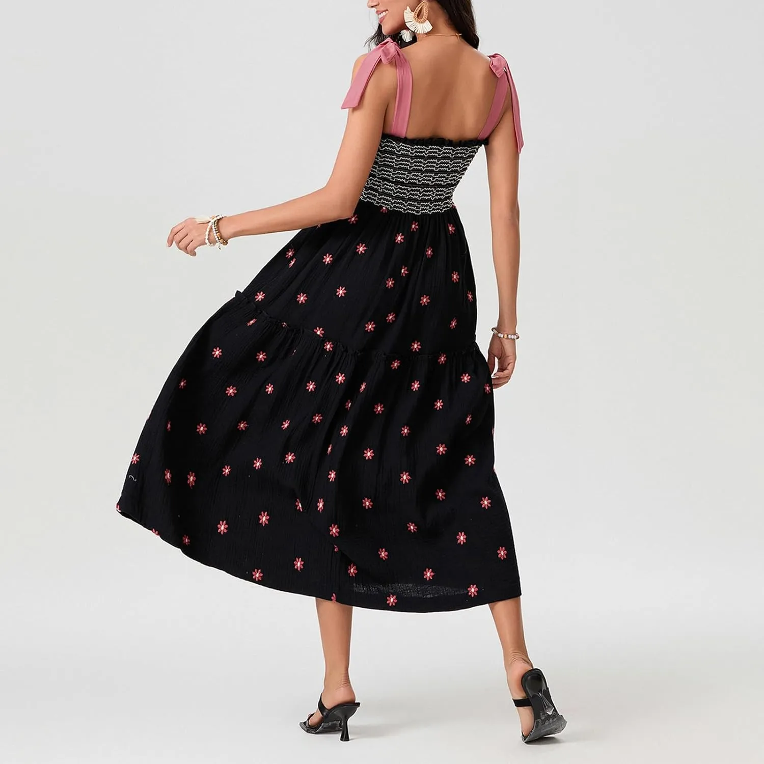 Summer Boho Tie Shoulder Dress for Women 2025 Y2k Sleeveless Floral Smocked Tiered Flowy Maxi Dress Beach Sundress