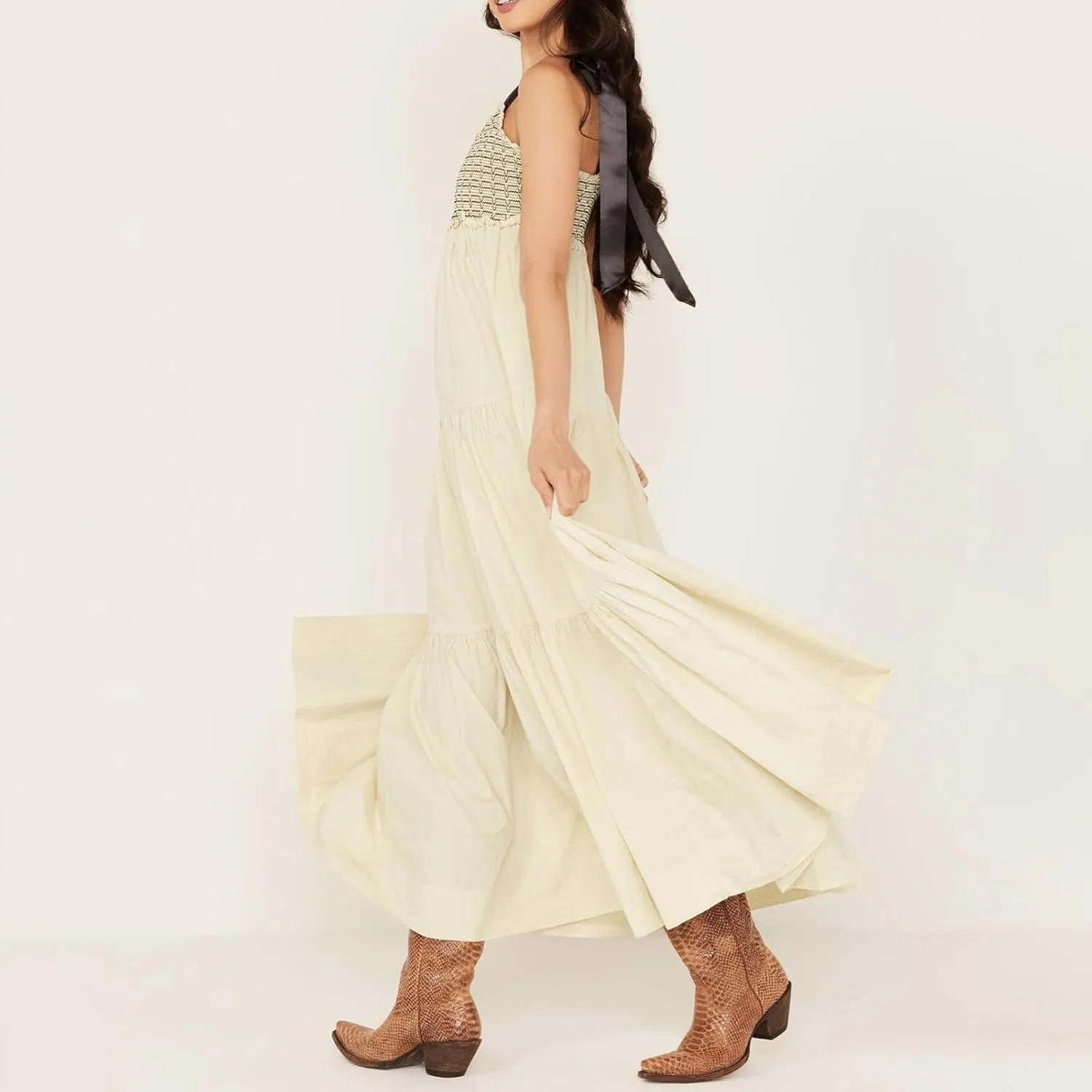 Summer Boho Tie Shoulder Dress for Women 2025 Y2k Sleeveless Floral Smocked Tiered Flowy Maxi Dress Beach Sundress