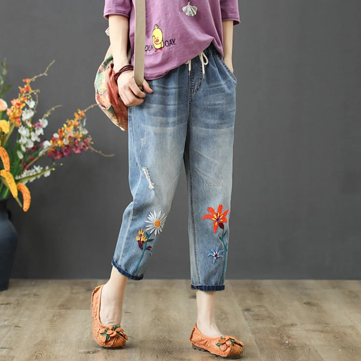 Womens Harem Capri Jeans Flowers Embroidery Vintage Ripped Holes Lace-Up Elastic High Waist Summer Casual Trousers