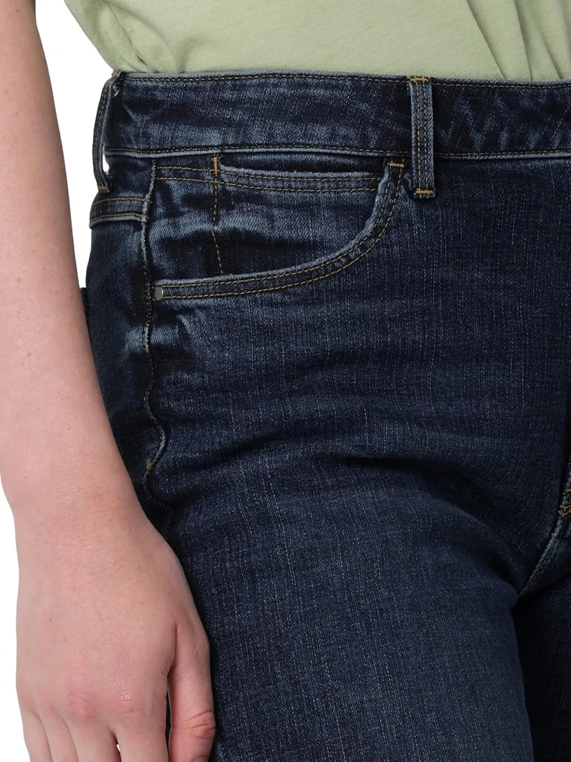 Wrangler Women's High-Rise Rodeo Straight Leg Crop Jean