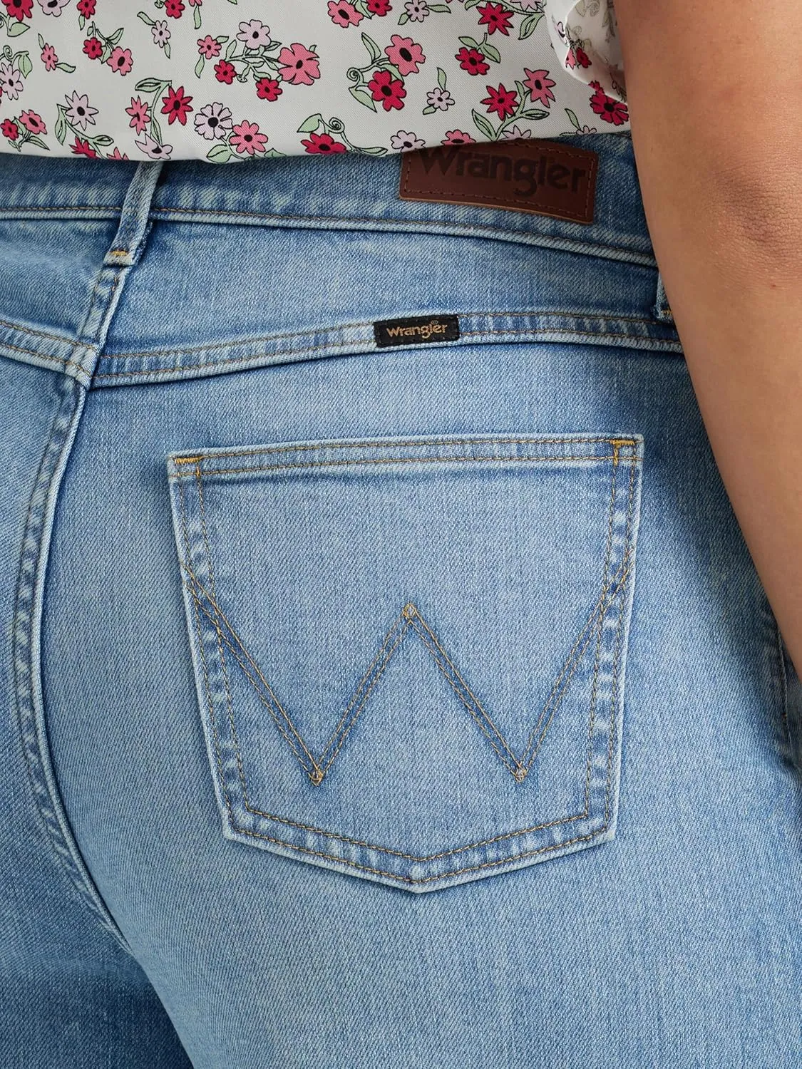 Wrangler Women's High-Rise Wide Leg A-line Crop Jean